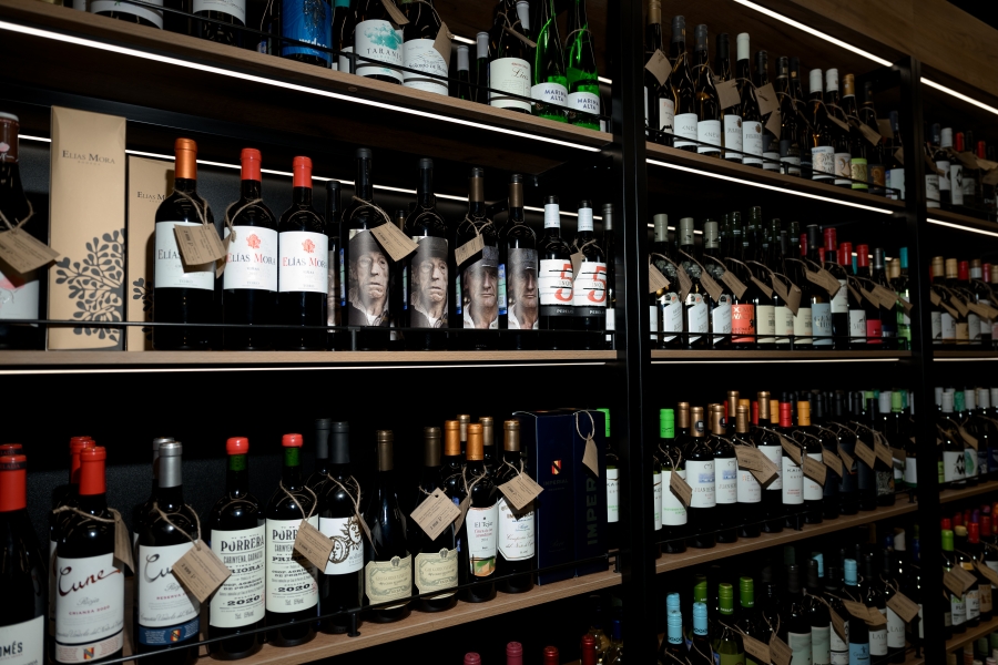 ISSI Spirits открыли вторую в Москве винотеку Deli Vino 