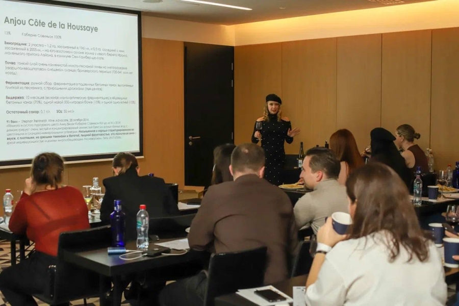 ISSI c Missi на салоне «Французская осень»