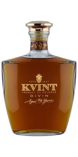 Коньяк Квинт Дивин 8 лет в п/у